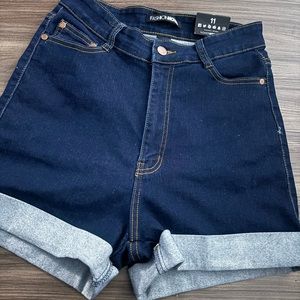 Fashion Nova Shorts Size 11